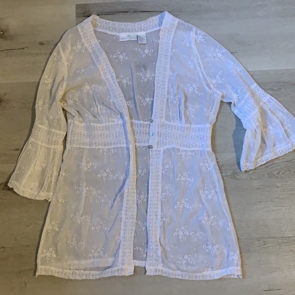 SOFT SURROUNDINGS White Floral Blouse‎ embroidered - Picture 13 of 16